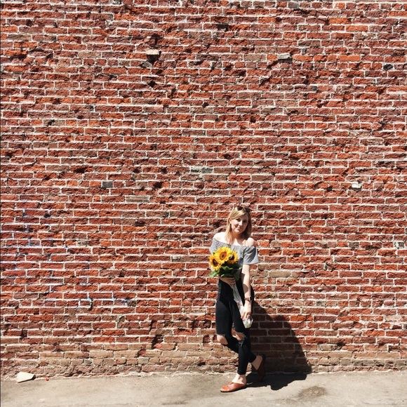 Meet your Posher, Alex - Picture 1 of 1